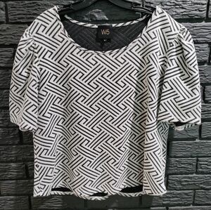 W5 Anthropologie White And Charcoal Top Women's Size Medium